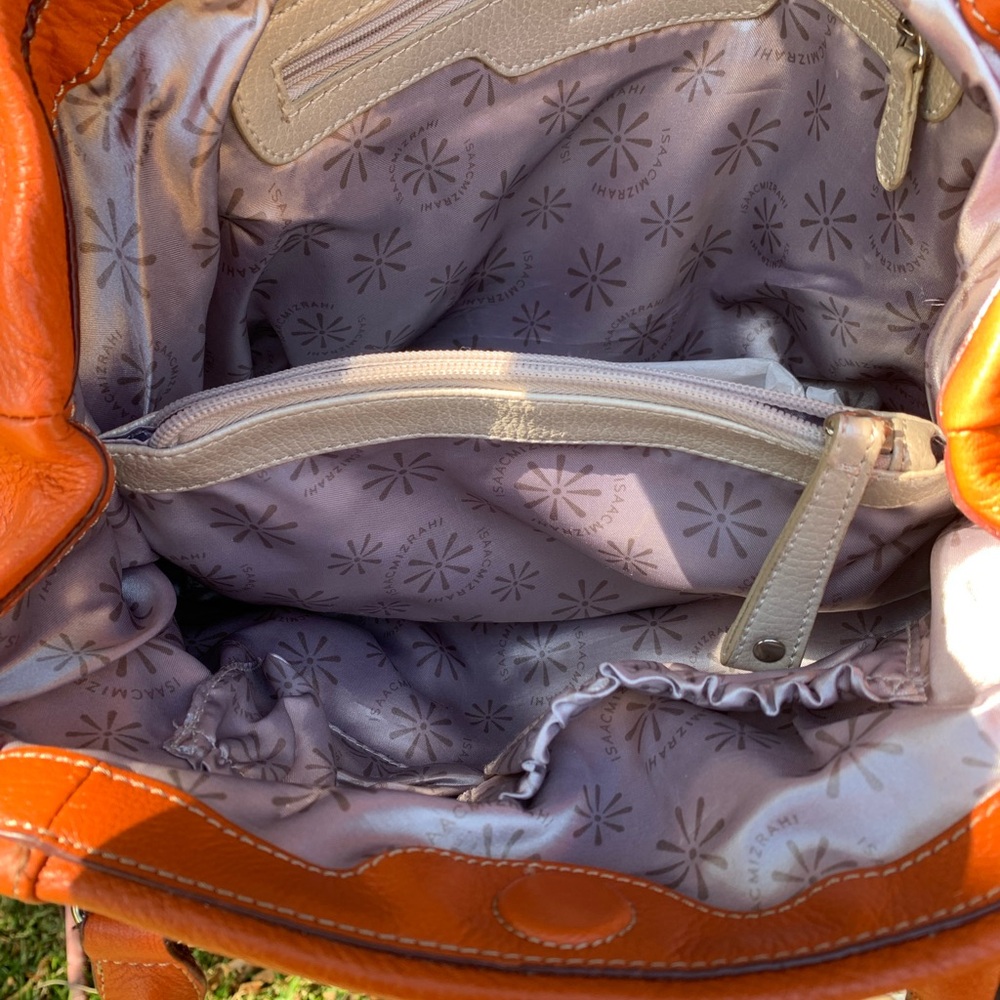 Gently used ISAAC MIZRAHI shoulder bag soft orange pebbled leather silver trim - Picture 8 of 10